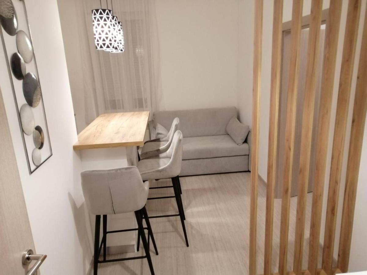 Evita Apartment Karlovac Extérieur photo